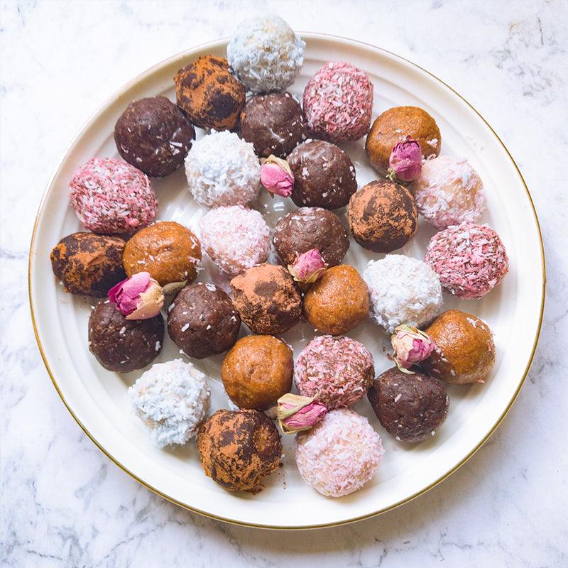 4x Bliss balls met adaptogenen - High Vibeology